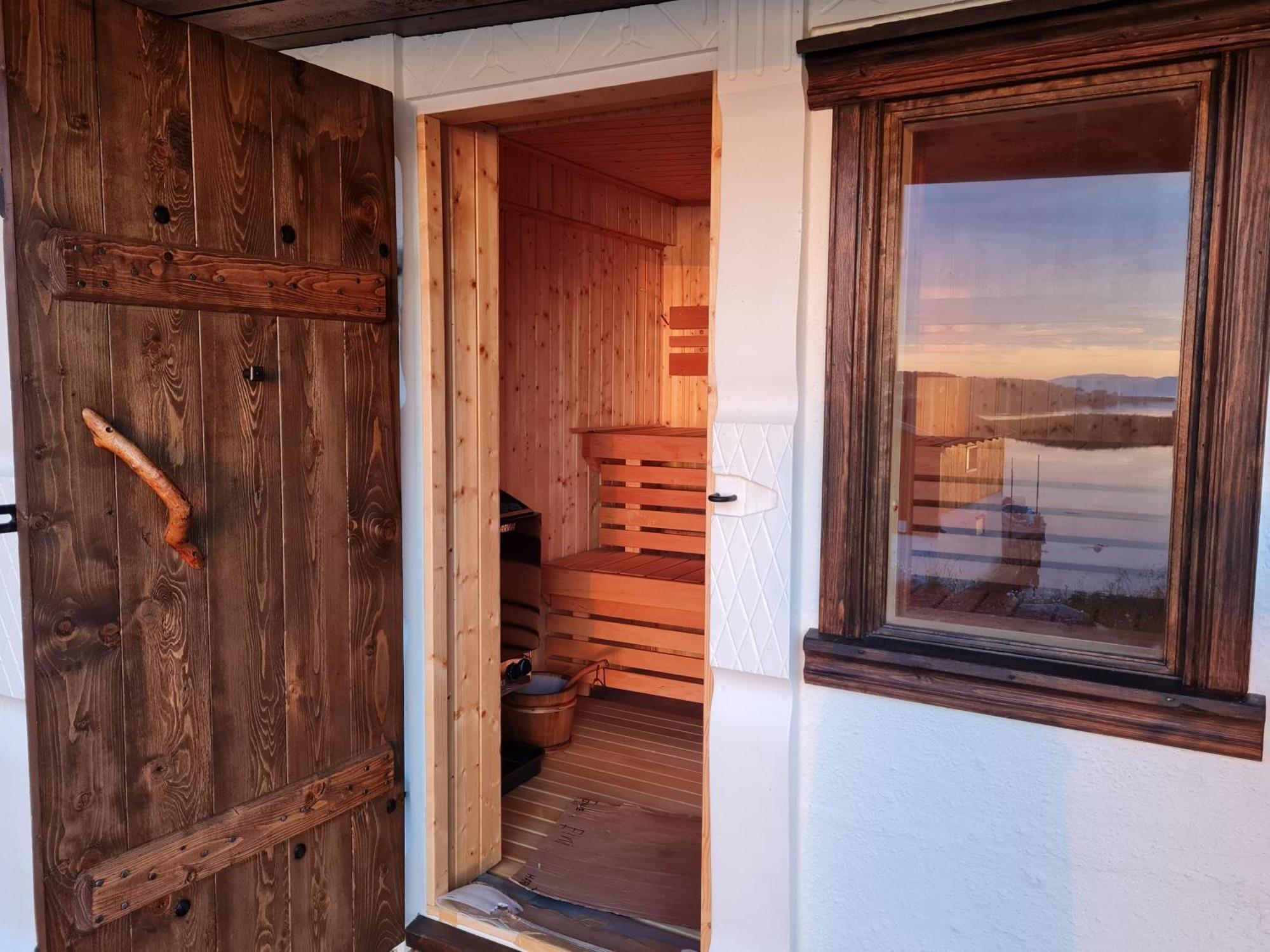 Prima Lofoten Myrland Exterior foto